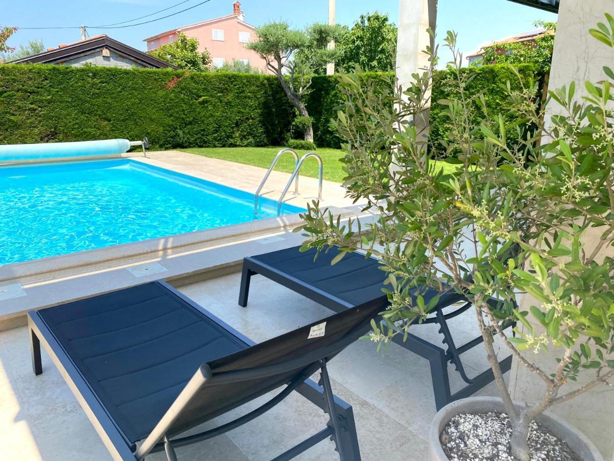 Villa Divina With Private Heated Pool Pula Luaran gambar