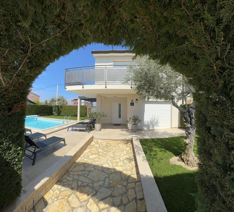Villa Divina With Private Heated Pool Pula Luaran gambar