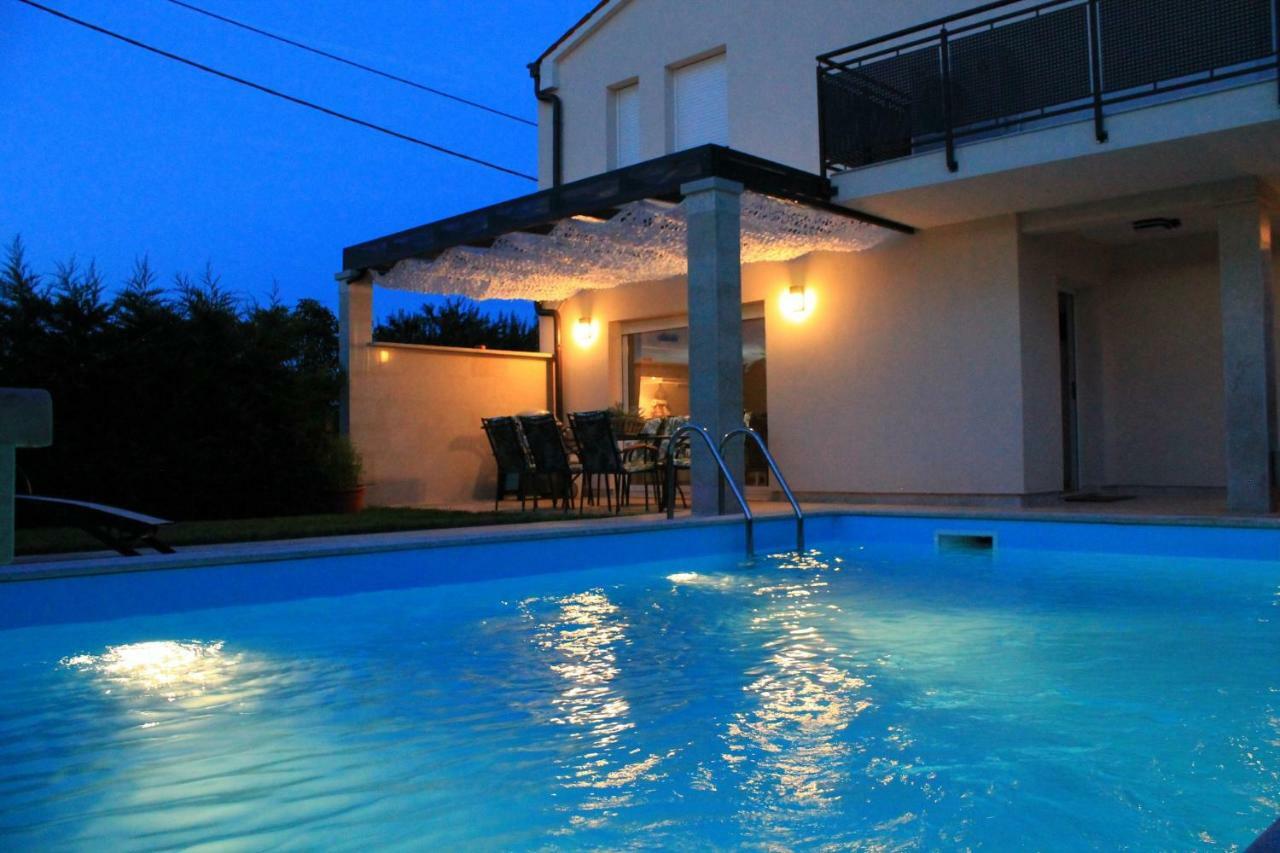 Villa Divina With Private Heated Pool Pula Luaran gambar